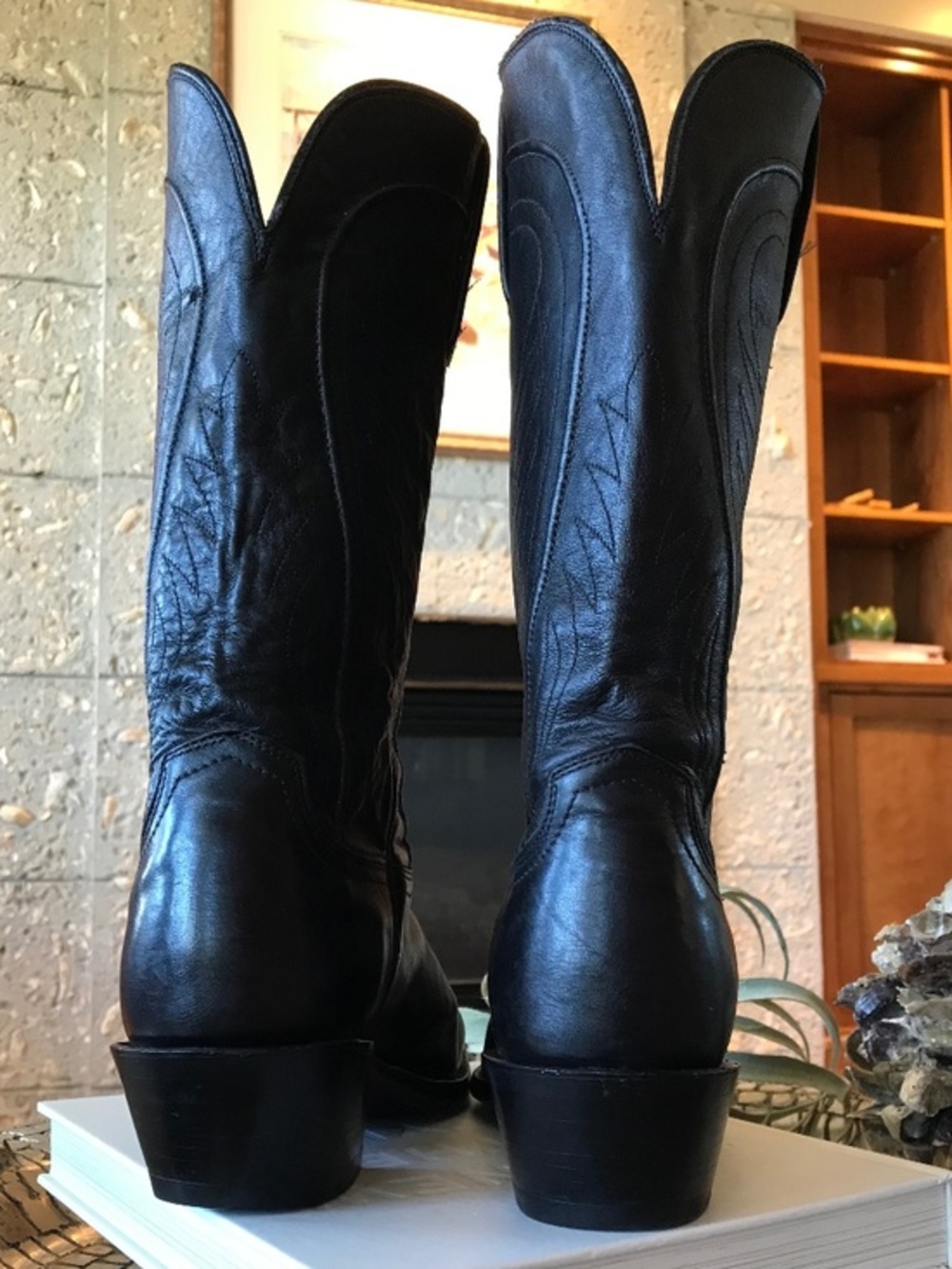 LUCCHESE MODERN COWGIRL CHIC BLACK LEATHER ELEVATED WESTERN SNIP TOE BOOTS - Picture 6 of 14
